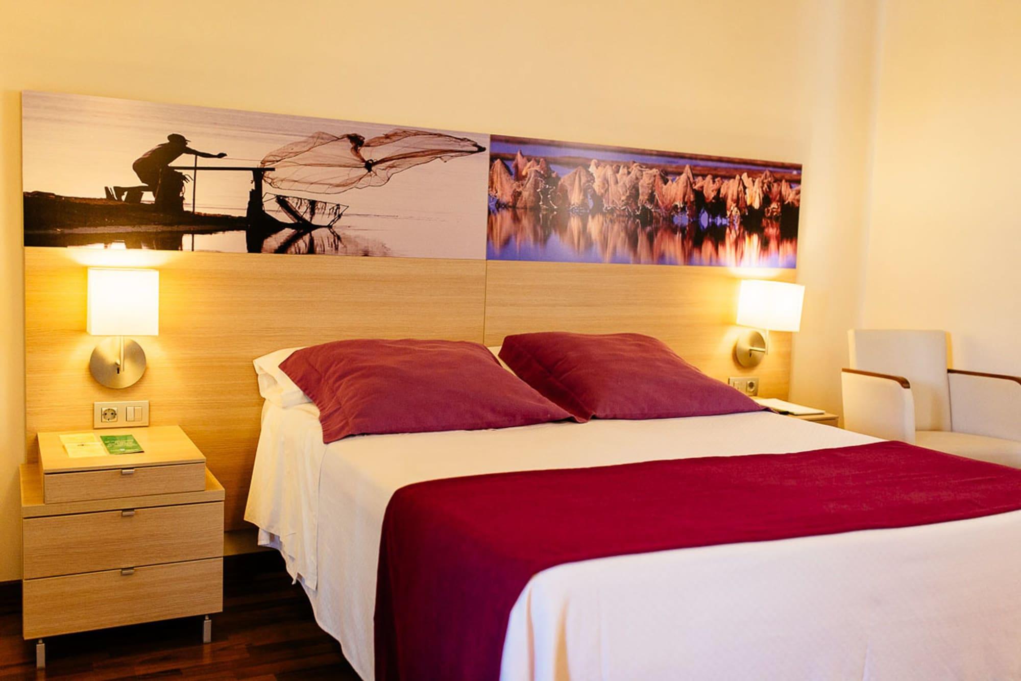 Hotel L'Algadir Del Delta El Poble Nou del Delta Bagian luar foto